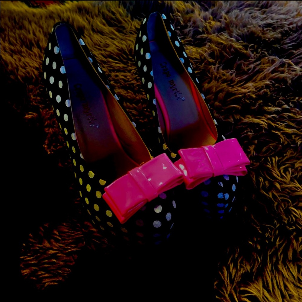 Adorable platform polka dot platform heels. 2 cute